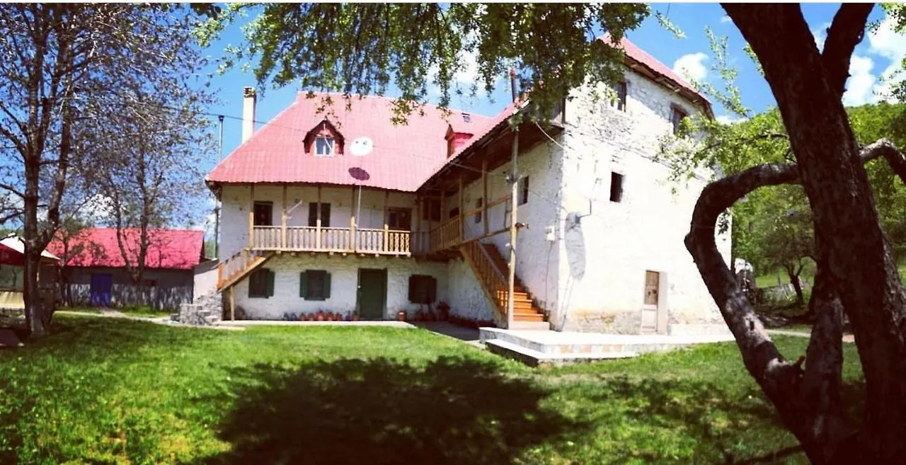 Bujtina Tradicionale Hotel Lepushe Guest house