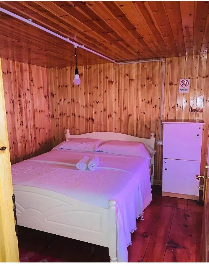 Bujtina Tradicionale Hotel Lepushe Guest house