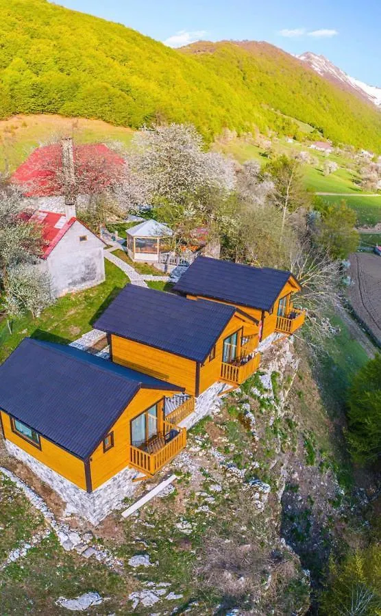 Guest house Bujtina Tradicionale Hotel Lepushe